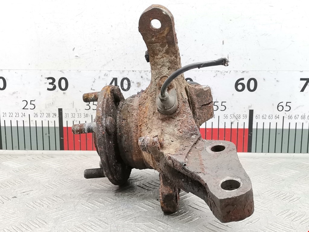 Ступица передняя левая/правая SUBARU Forester I 1997-2002