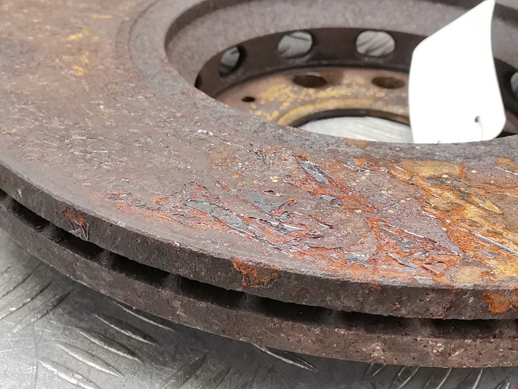 Диск тормозной передний AUDI A6 C5 1997-2004