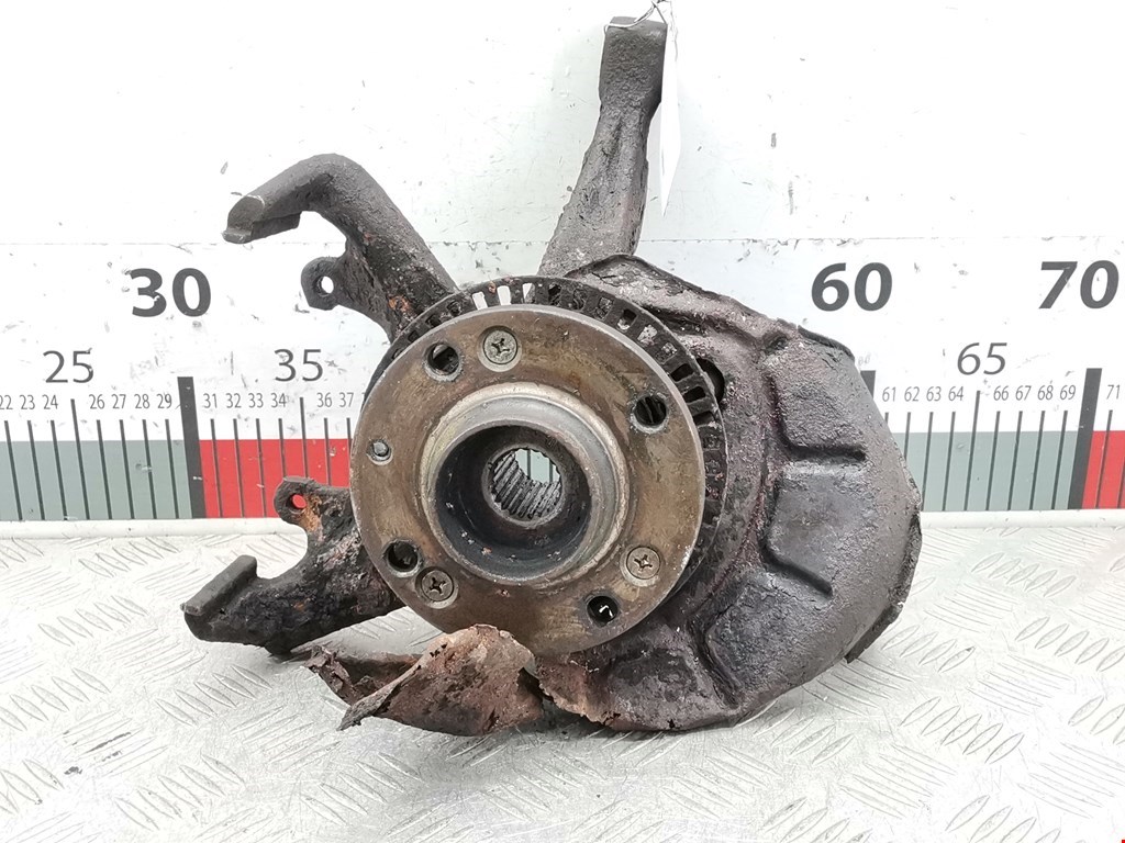 Ступица передняя левая VOLKSWAGEN Polo III 1994-2001