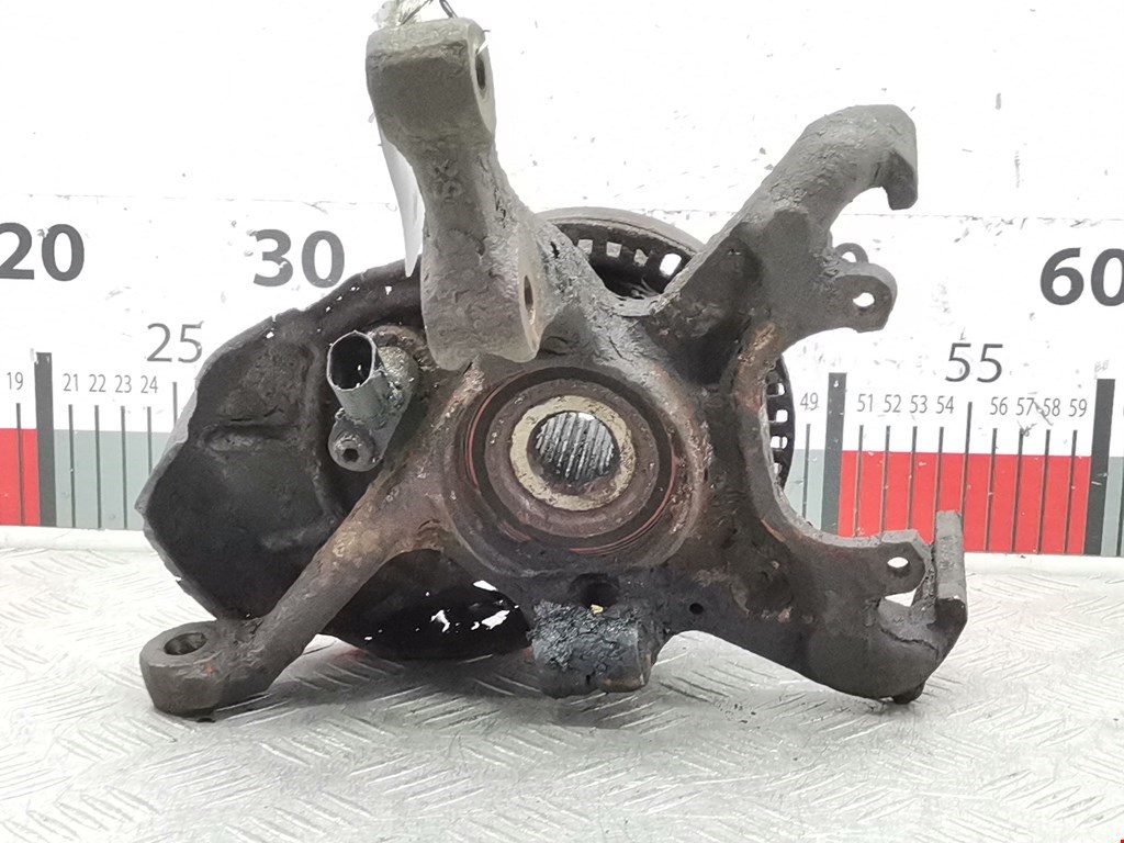 Ступица передняя левая VOLKSWAGEN Polo III 1994-2001