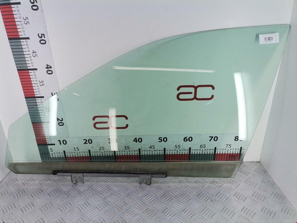 Стекло двери переднее левое RENAULT Laguna 1993-2000