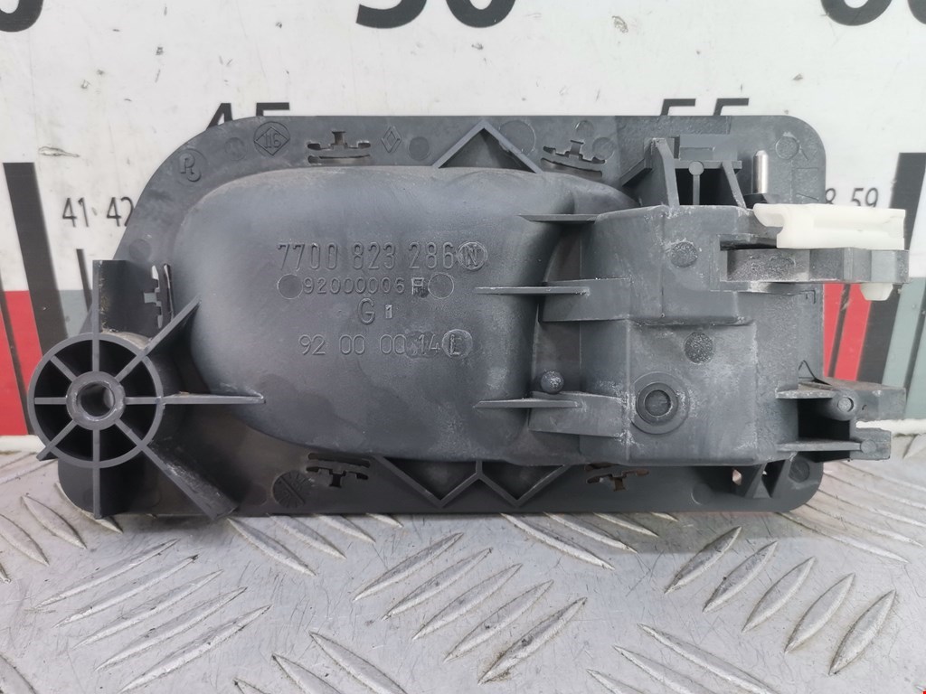 Ручка дверная передняя внутренняя левая RENAULT Laguna 1993-2000