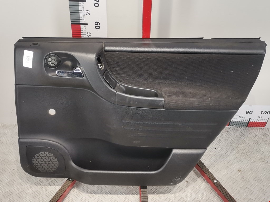 Обшивка двери задняя правая OPEL Zafira A 1999-2005