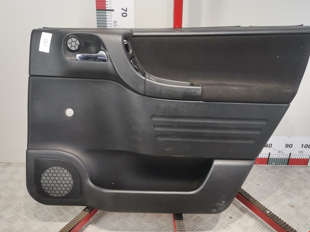 Обшивка двери задняя правая OPEL Zafira A 1999-2005