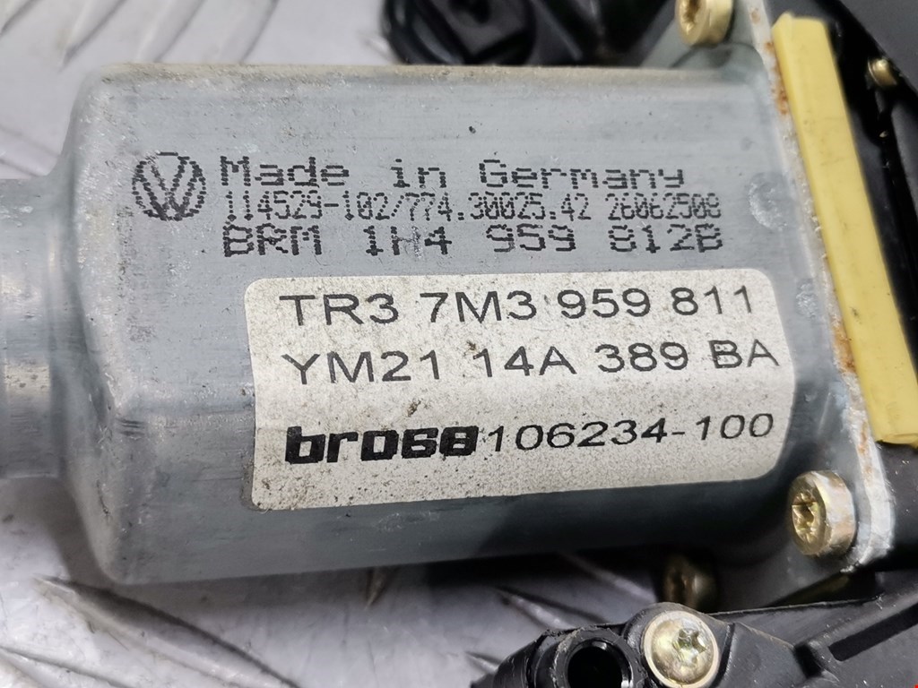 Стеклоподъемник задний левый SEAT Alhambra 1996-2010