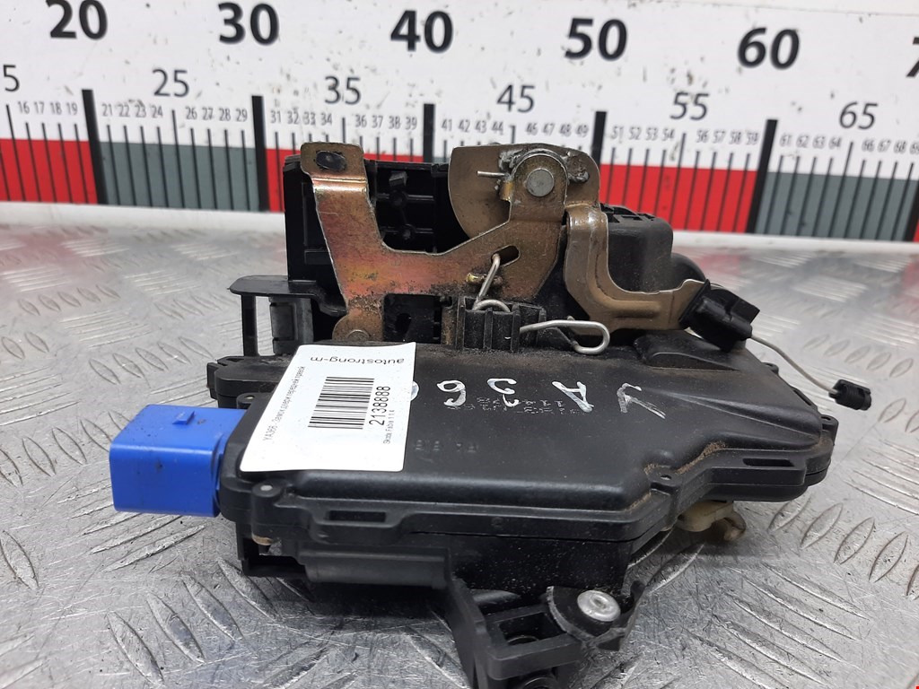 Замок двери передней правой SKODA Fabia MK1 1999-2006