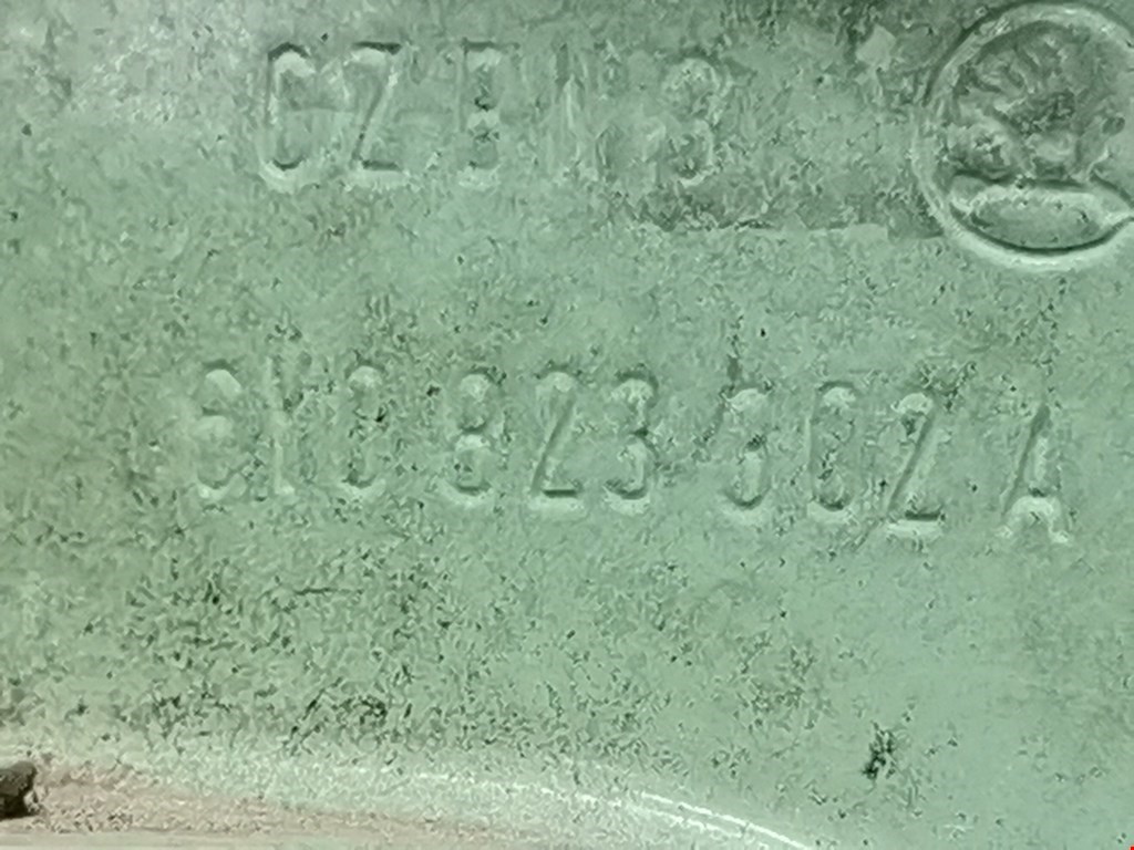 Петля капота левая/правая SKODA Fabia MK1 1999-2006