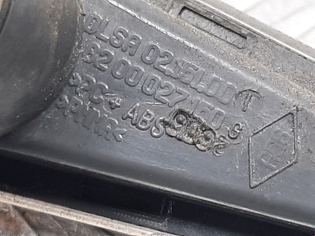 Повторитель на крыло RENAULT Scenic II 2003-2010