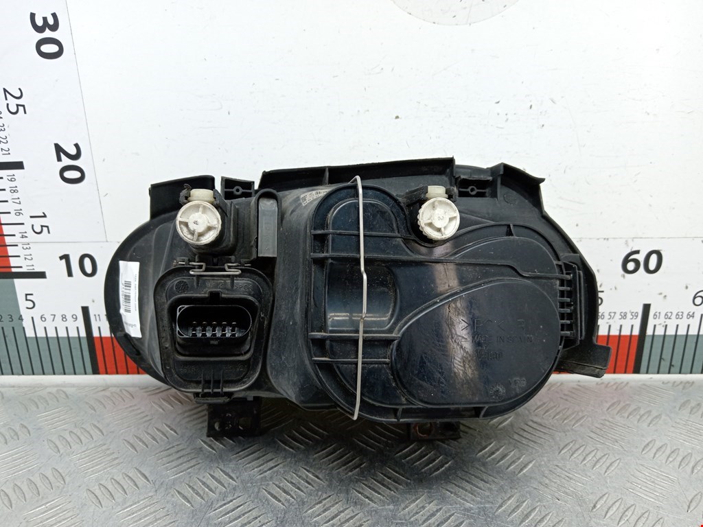 Фара правая VOLKSWAGEN Golf IV 1997-2003