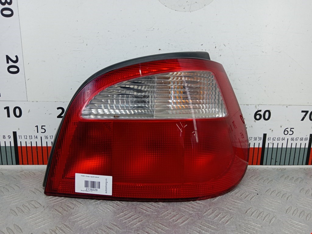 Фонарь задний правый RENAULT Megane I 1996-2002