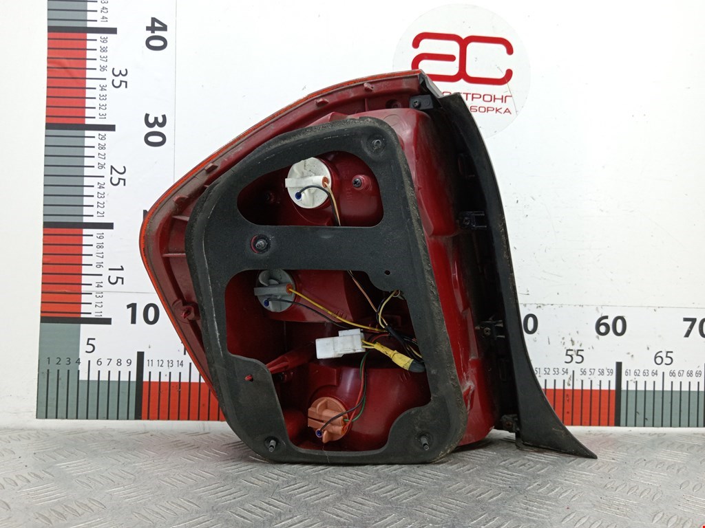 Фонарь задний правый KIA Cerato I 2004-2009