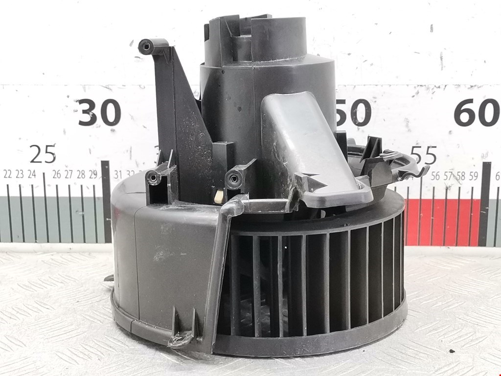 Моторчик (мотор) отопителя салона OPEL Astra G 1998-2005