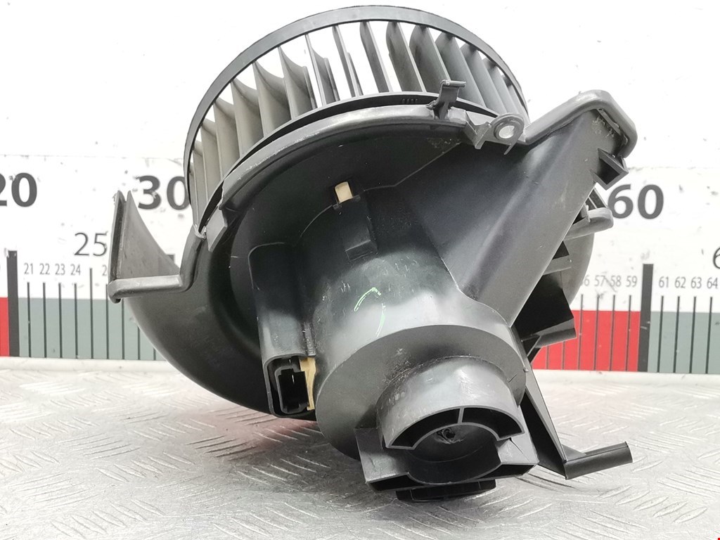 Моторчик (мотор) отопителя салона OPEL Astra G 1998-2005