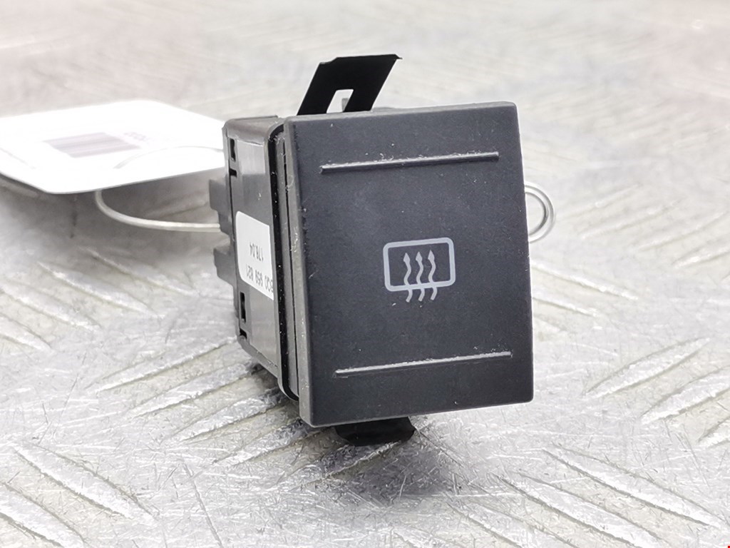 Кнопка подогрева (обогрева) заднего стекла Volkswagen Polo 4 (2001-2009)