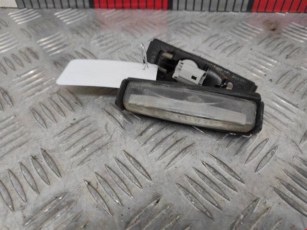 Фонарь подсветки номера LEXUS RX 300\330\350\400H 2003-2009