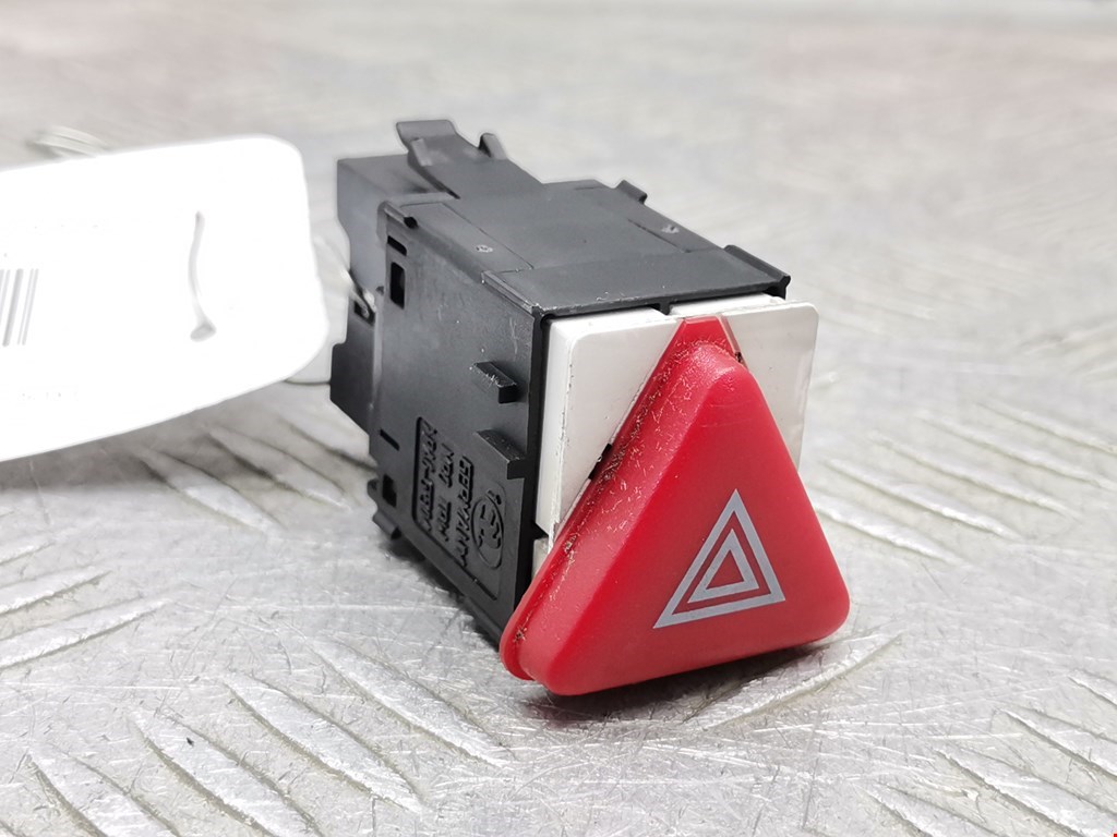 Кнопка аварийной сигнализации (аварийки) SKODA Fabia MK1 1999-2006