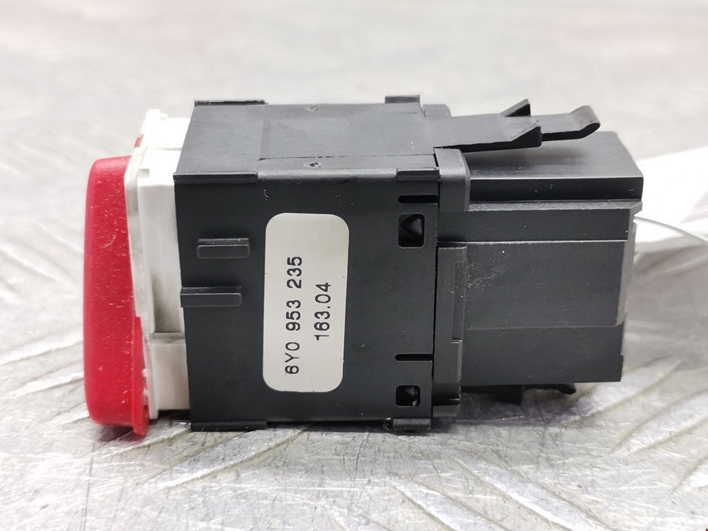 Кнопка аварийной сигнализации (аварийки) SKODA Fabia MK1 1999-2006