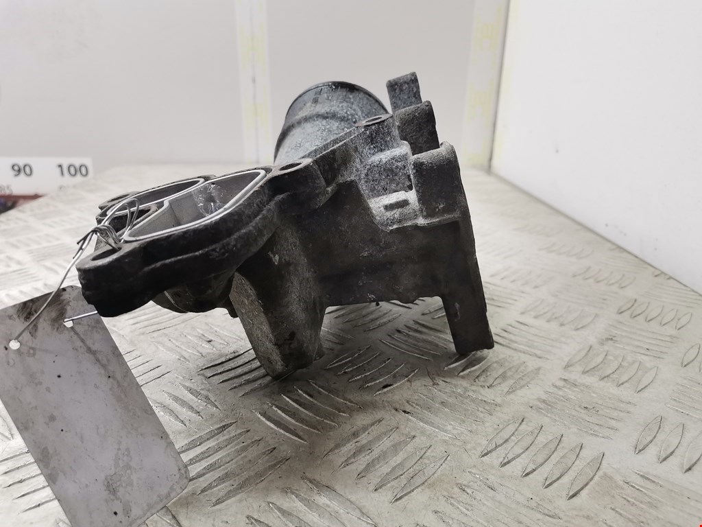 Корпус масляного фильтра OPEL Vivaro A 2001-2014