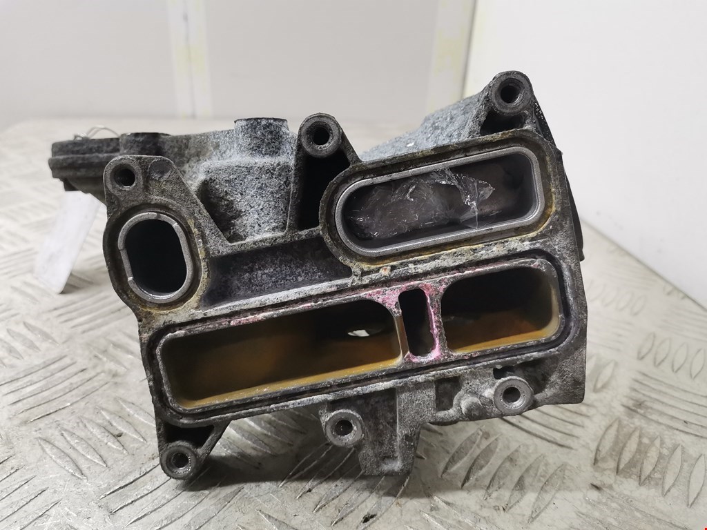 Корпус масляного фильтра OPEL Vivaro A 2001-2014