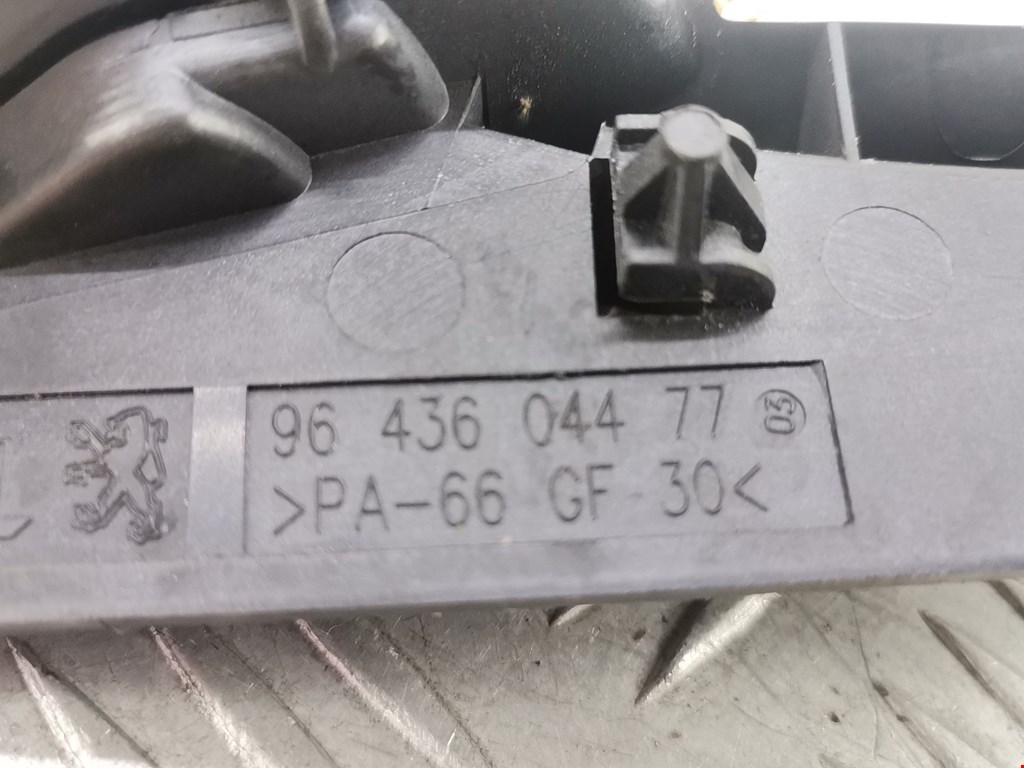 Ручка дверная задняя внутренняя правая PEUGEOT 307 2001-2008