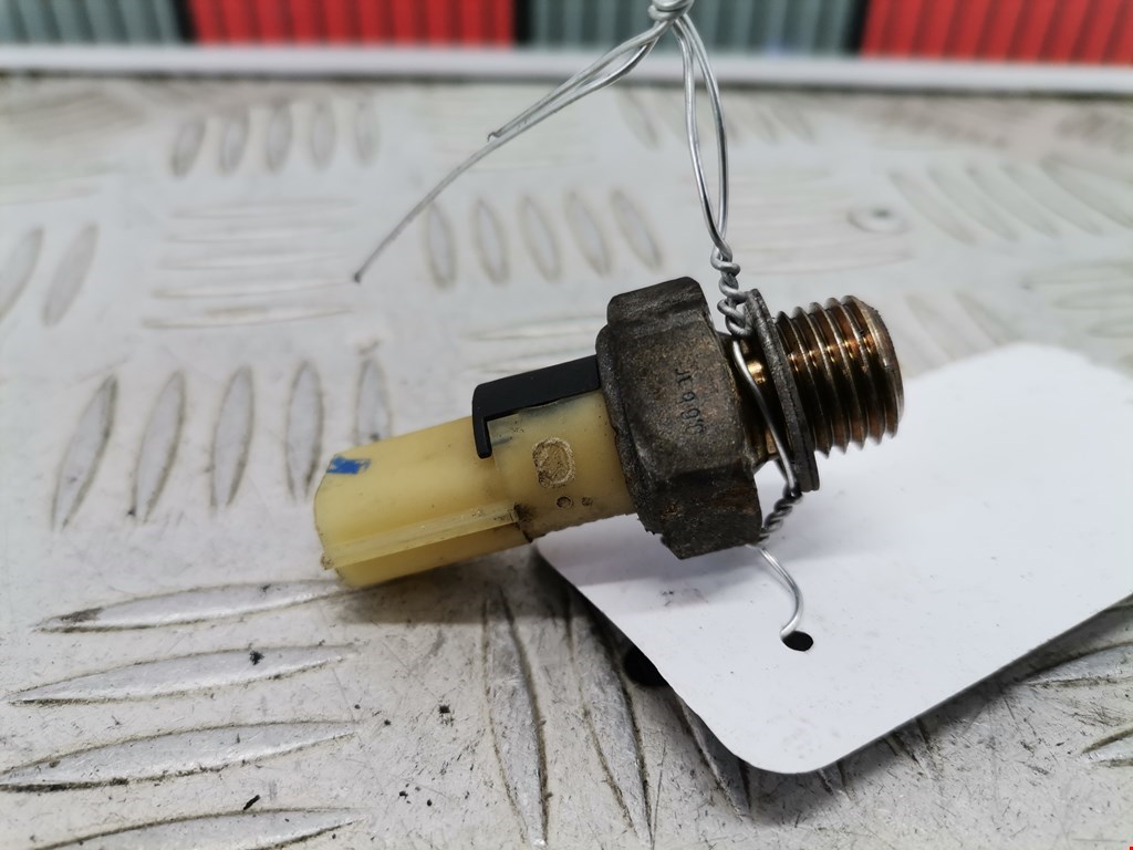 Датчик давления масла Renault Scenic 2 (2003-2009)