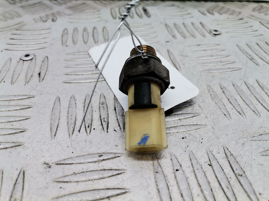 Датчик давления масла RENAULT Scenic II 2003-2010