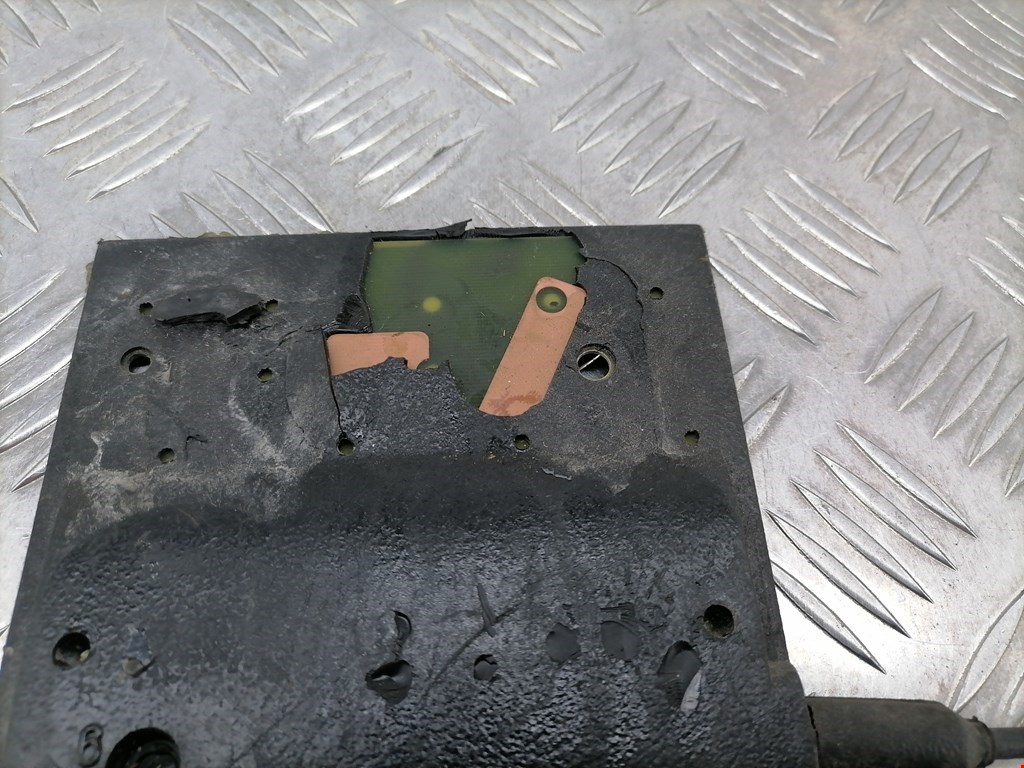 Усилитель антенны BMW X5 E53 1999-2006