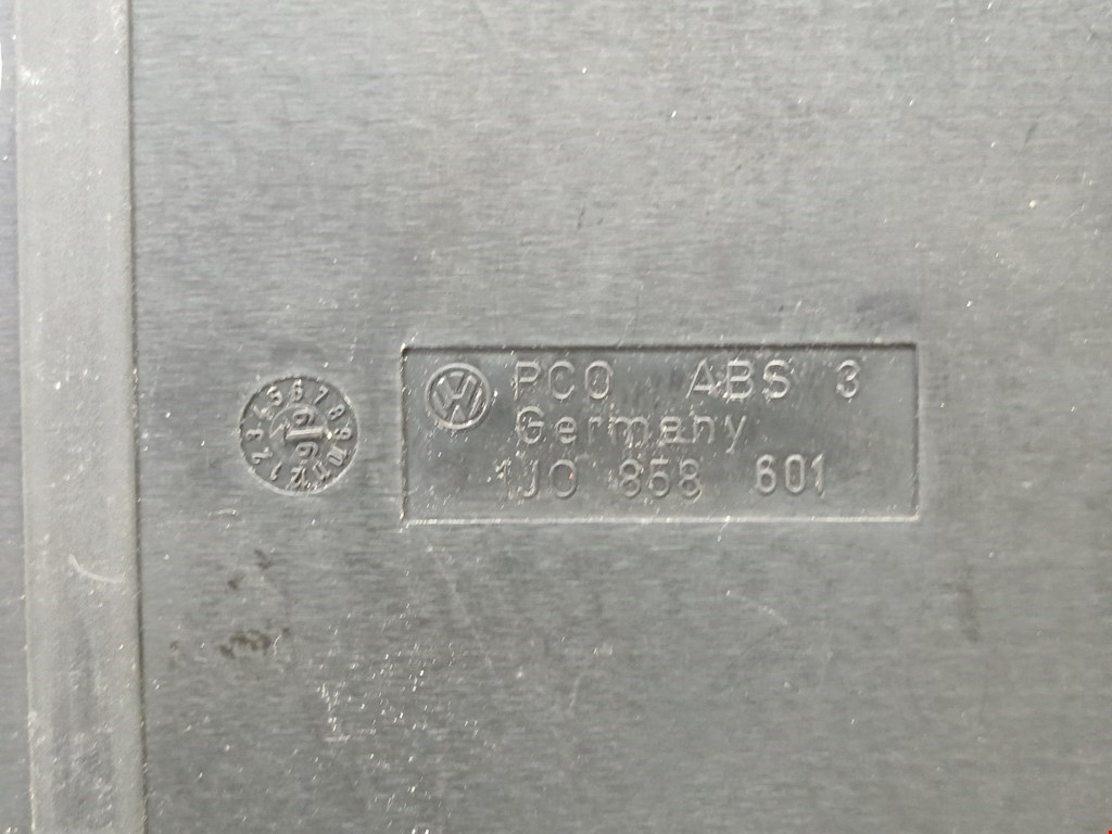 Подстаканник VOLKSWAGEN Golf IV 1997-2003