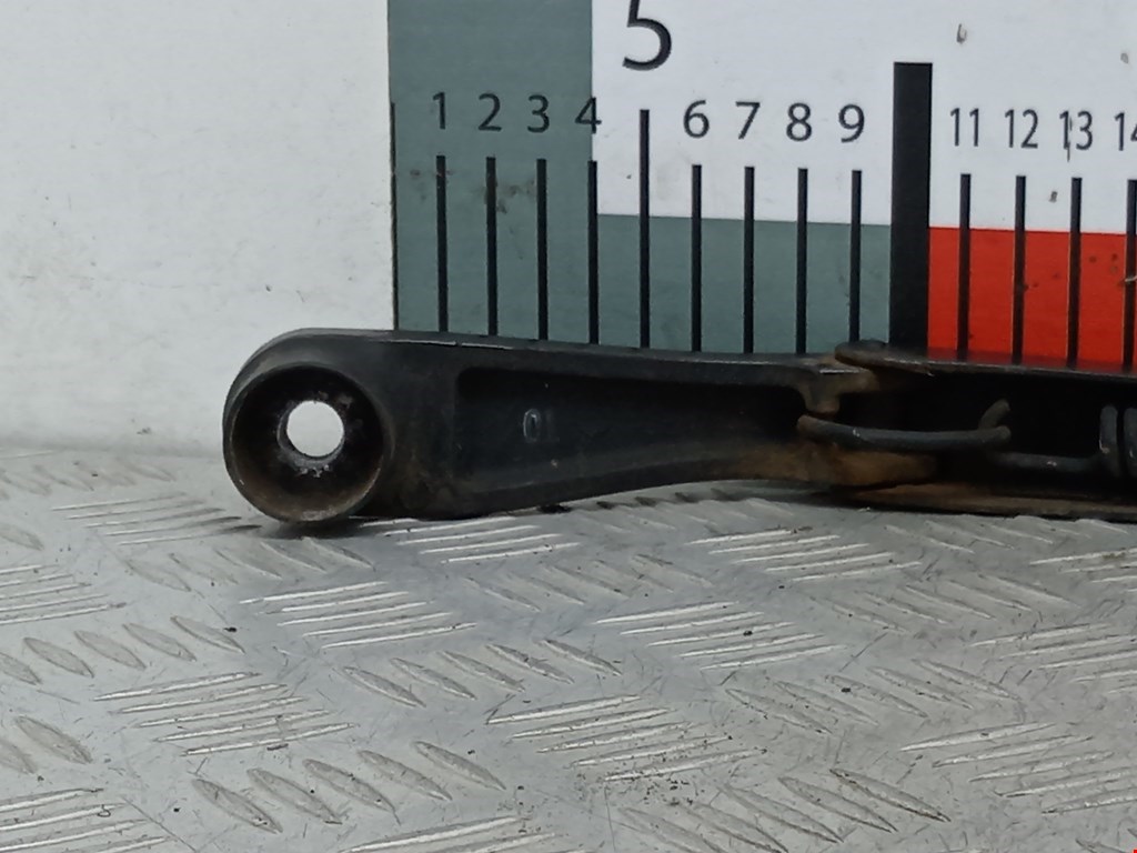 Поводок дворников передний левый/ правый KIA Cerato I 2004-2009