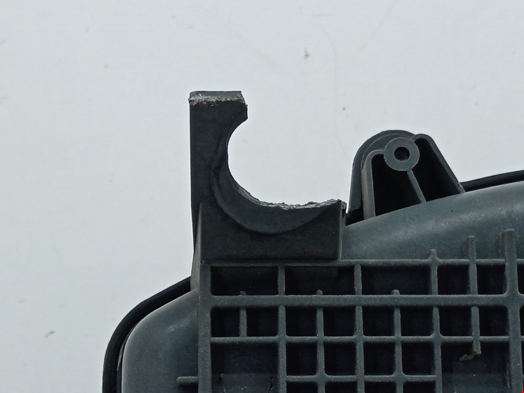 Корпус воздушного фильтра RENAULT Megane I 1996-2002