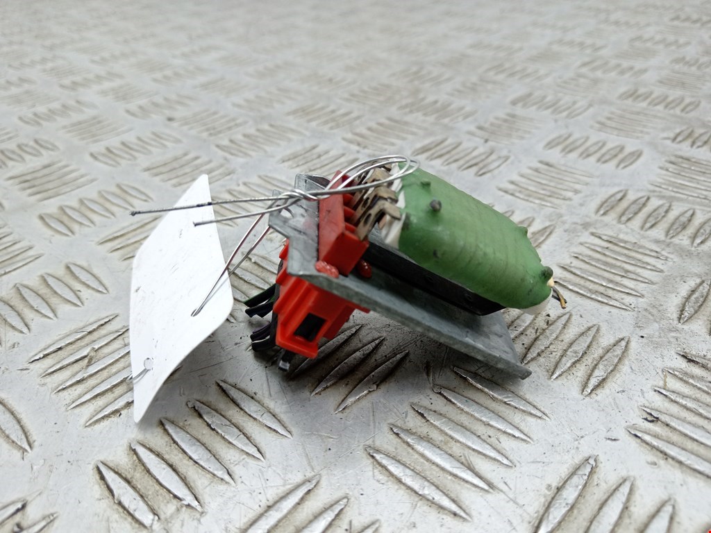 Резистор отопителя (сопротивление печки) VOLKSWAGEN Passat B5 1997-2005