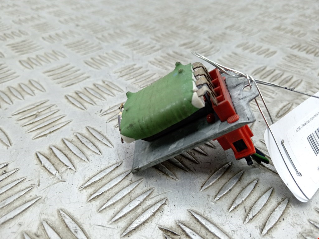 Резистор отопителя (сопротивление печки) VOLKSWAGEN Passat B5 1997-2005