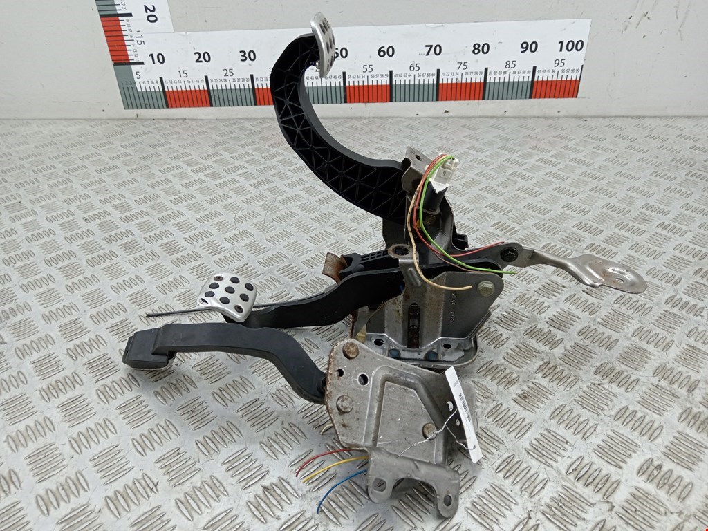 Блок педалей (педальный узел) PEUGEOT 206 1998-2012