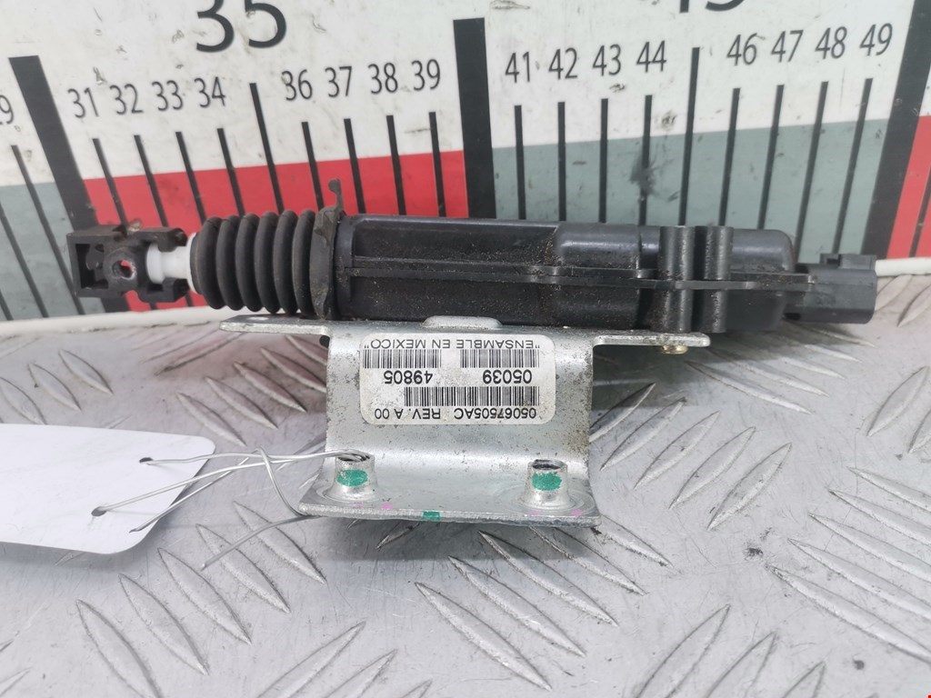 Активатор замка двери CHRYSLER PT Cruser 2000-2010