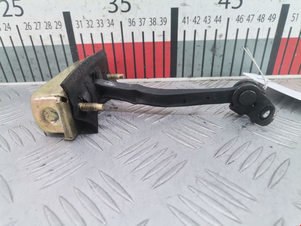 Ограничитель открывания двери CHRYSLER PT Cruser 2000-2010