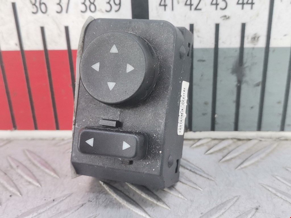 Блок управления зеркалами FIAT Grande Punto 2005-2009