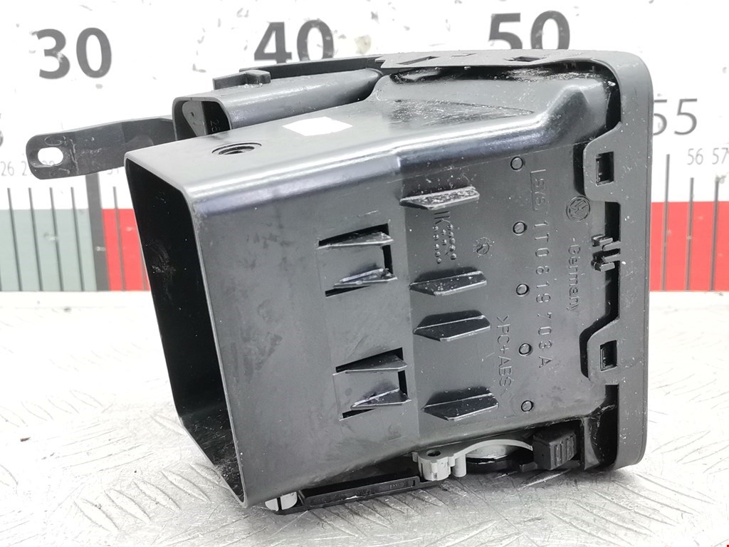 Дефлектор воздушный VOLKSWAGEN Touran 2003-2010