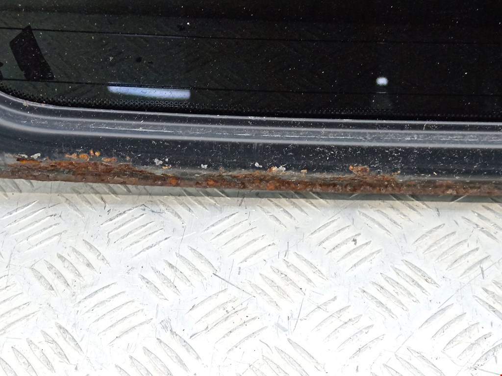 Стекло заднее BMW 5er 5 серия E39 1995-2004