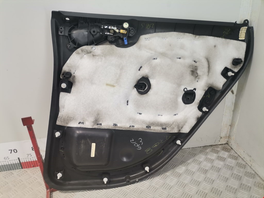 Обшивка двери задняя левая CHRYSLER PT Cruser 2000-2010