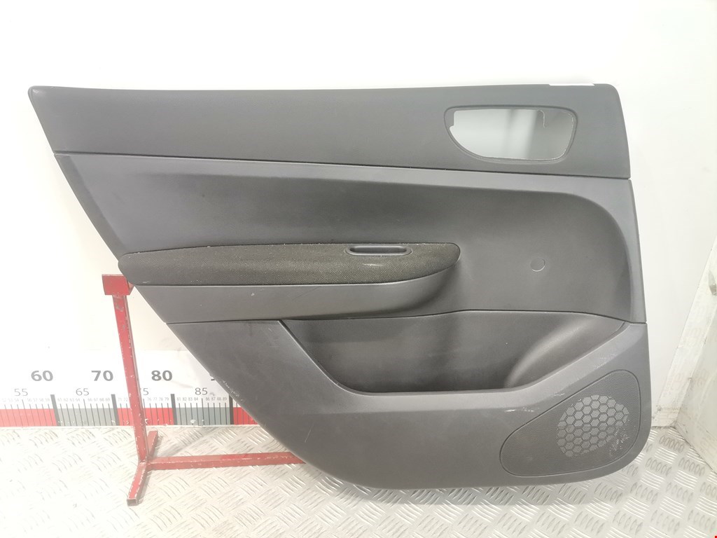 Обшивка двери задняя левая PEUGEOT 307 2001-2008