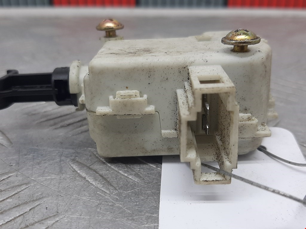 Активатор замка багажника VOLKSWAGEN Beetle A4 1997-2010