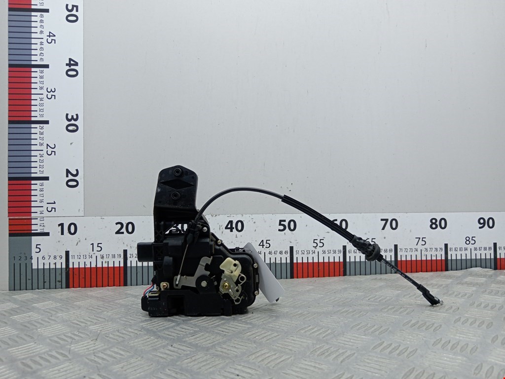 Замок двери передней правой VOLKSWAGEN Golf IV 1997-2003