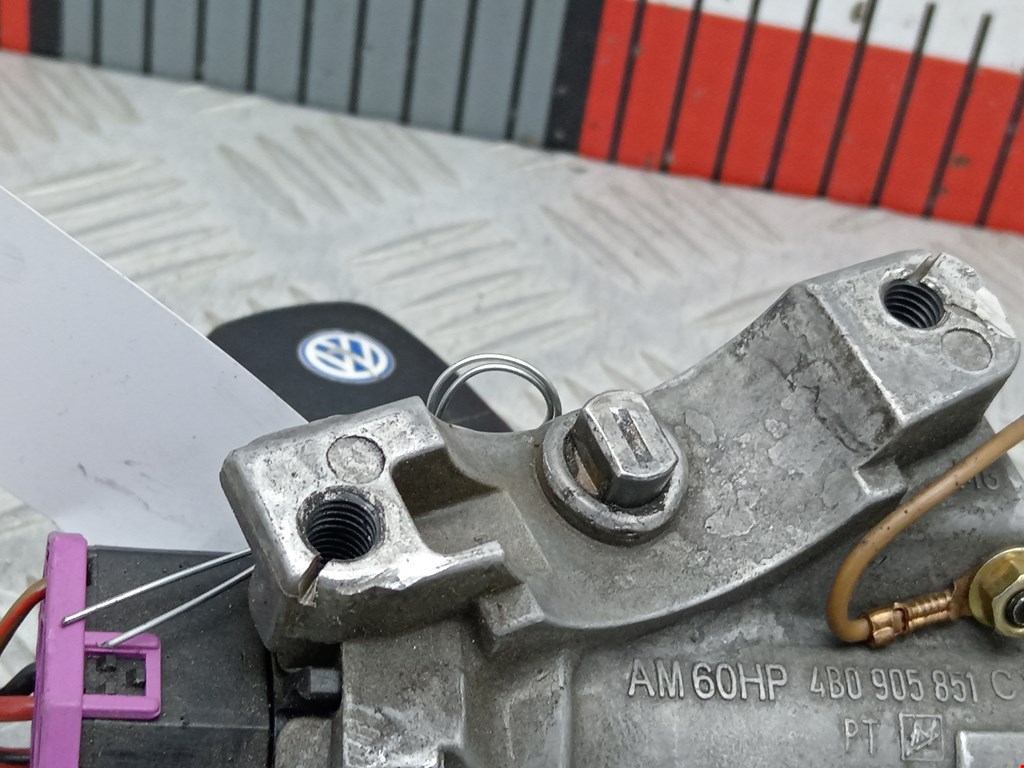 Замок зажигания VOLKSWAGEN Golf IV 1997-2003