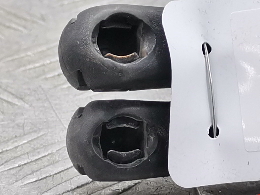 Амортизатор капота левый=правый FORD Mondeo III 2000-2007