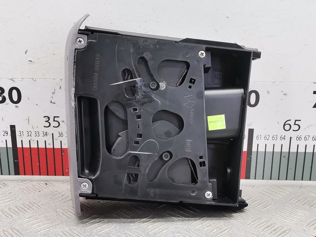 Подстаканник CHRYSLER Voyager III GS 1995-2000