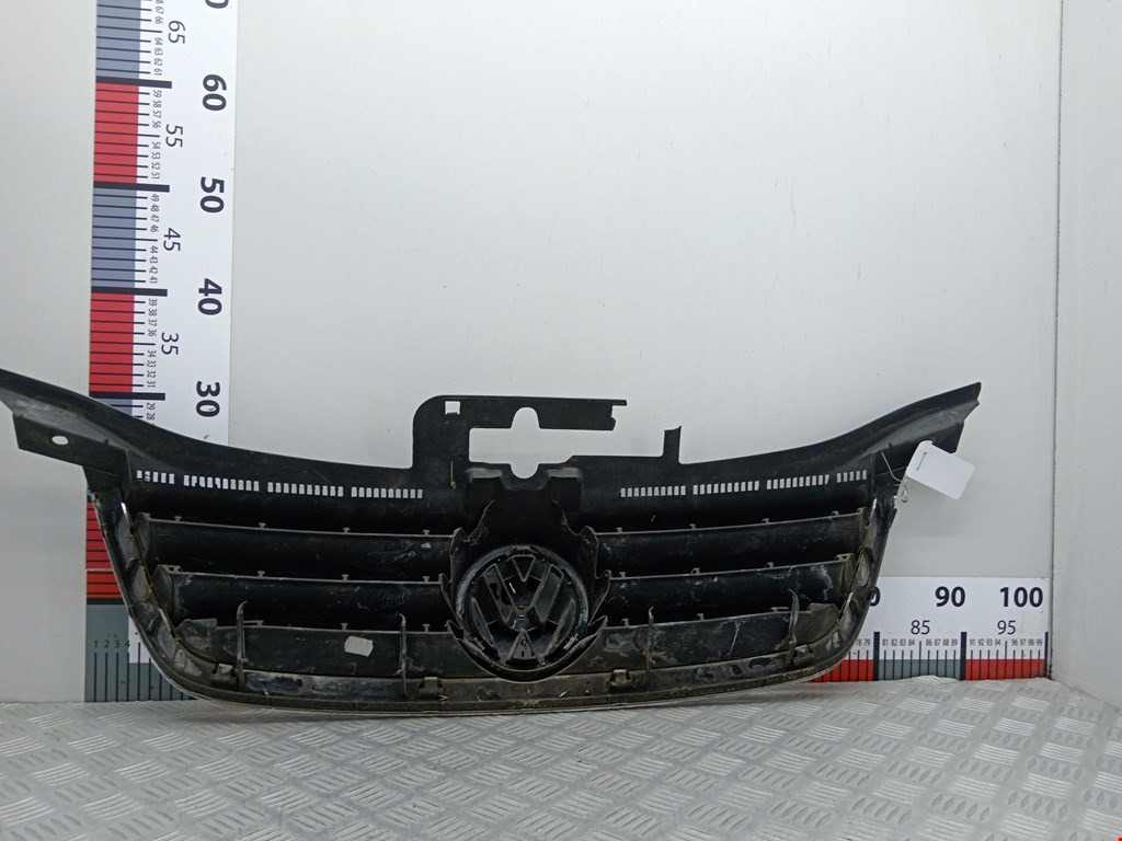 Решетка радиатора VOLKSWAGEN Touran 2003-2010