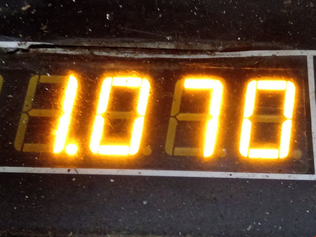 Решетка радиатора VOLKSWAGEN Touran 2003-2010