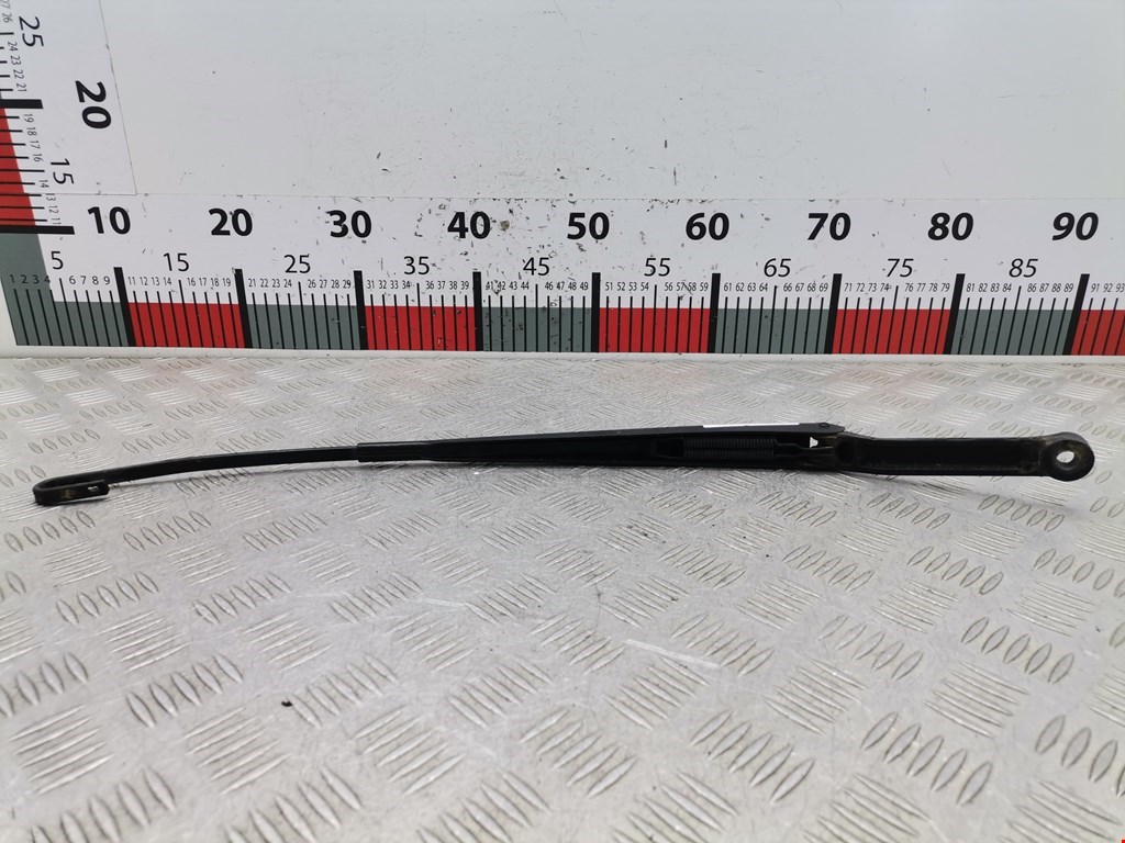 Поводок дворников передний левый/ правый AUDI A6 C5 1997-2004