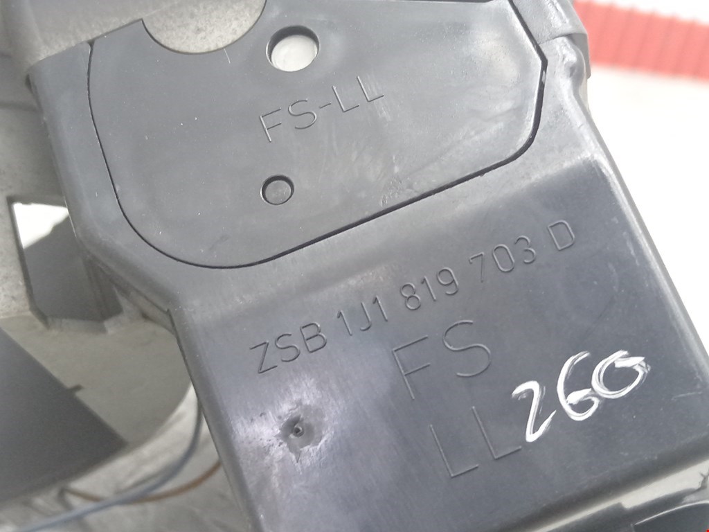 Дефлектор воздушный VOLKSWAGEN Bora 1998-2005