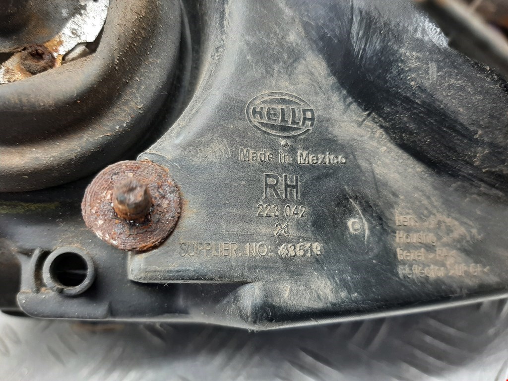 Фара правая CHRYSLER PT Cruser 2000-2010